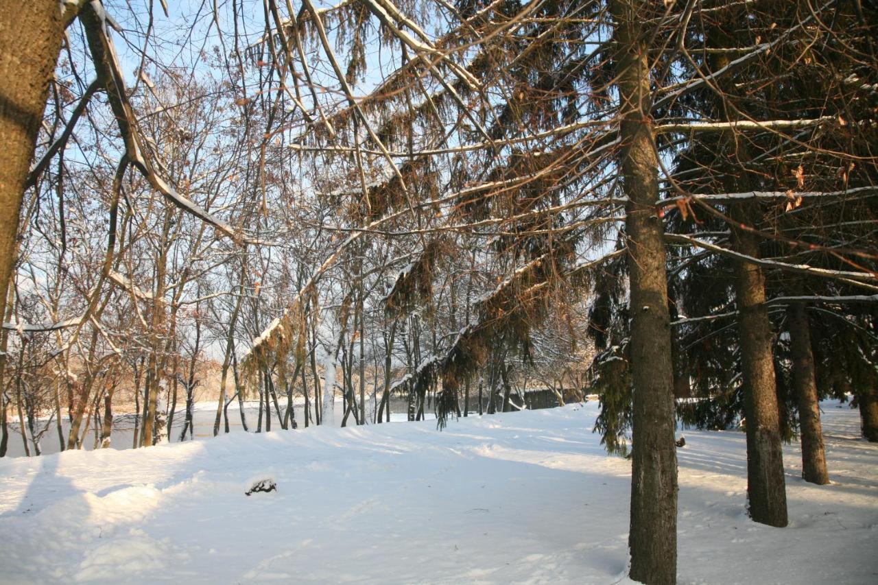 Гостинний Двір На Хуторі Хрещатик Khreshchatik Exterior foto