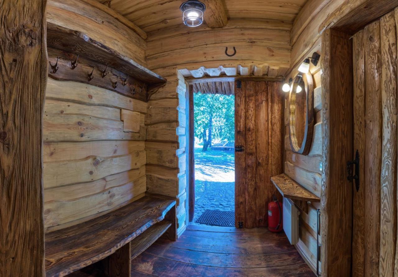 Гостинний Двір На Хуторі Хрещатик Khreshchatik Exterior foto