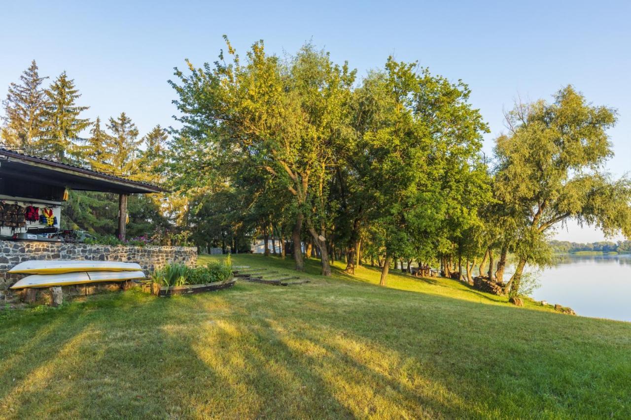 Гостинний Двір На Хуторі Хрещатик Khreshchatik Exterior foto